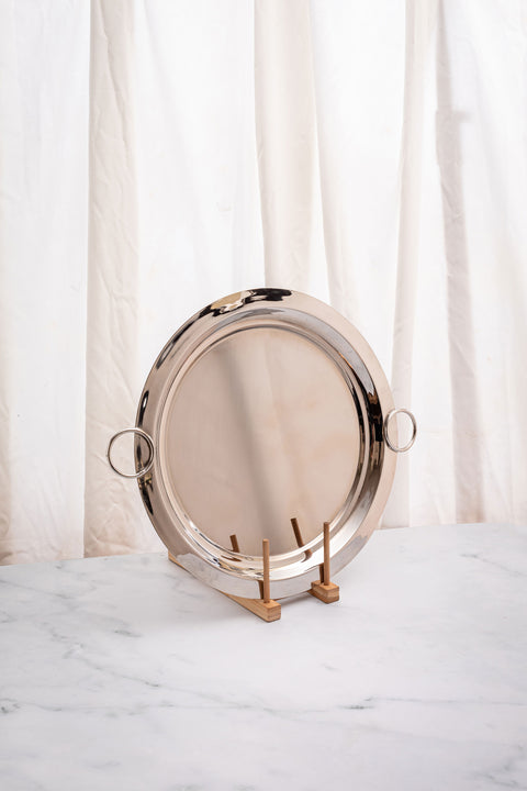 Modern rounded serving tray with handles -  صينية تقديم مودرن دائرية ب يد